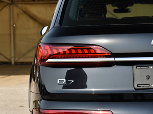 202145 TFSI quattro S line\ ^