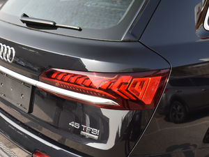 202145 TFSI quattro S line\ ^