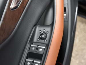 202145 TFSI quattro S line\ п؅^