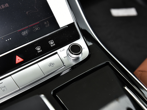 202145 TFSI quattro S line\ п؅^