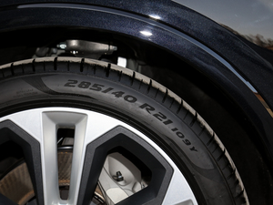 202155 TFSI quattro S lineF ^