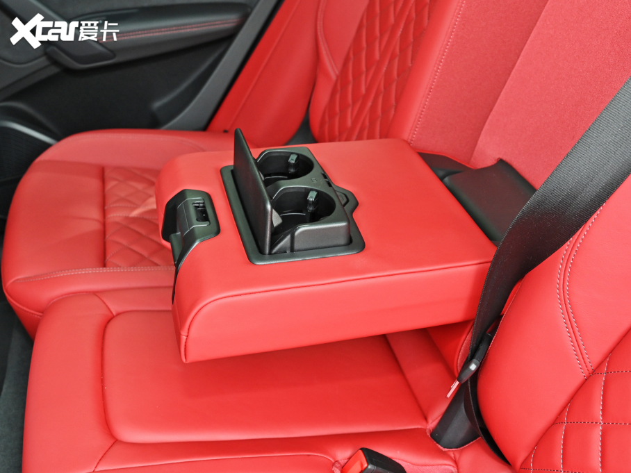 2021��W��SQ5 3.0 TFSI quattro