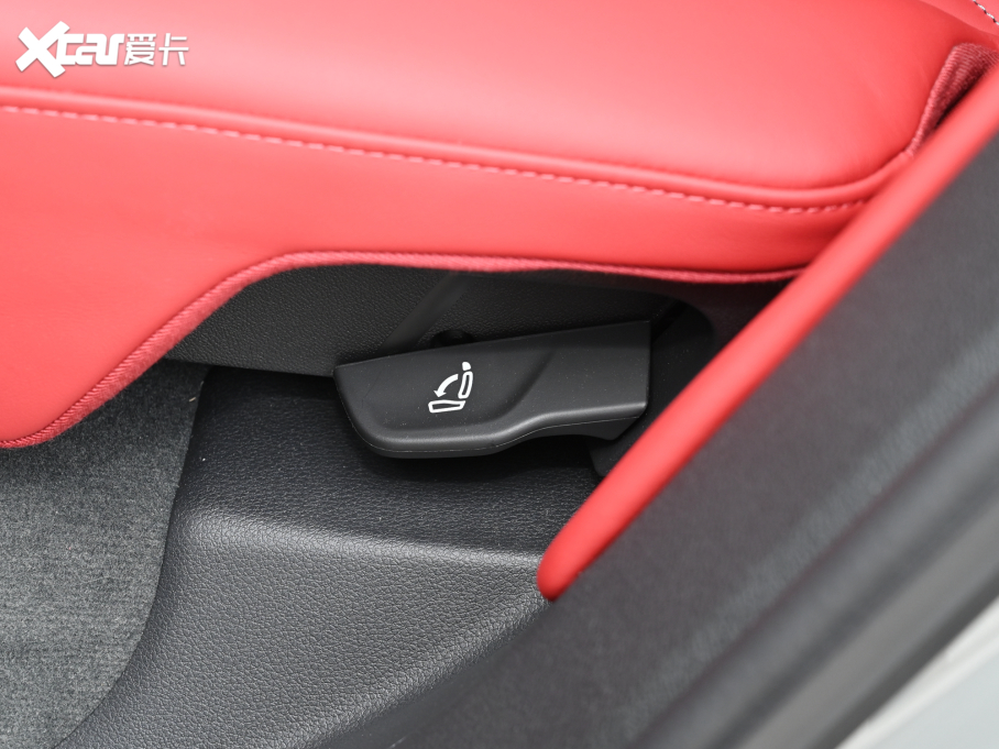 2021��W��SQ5 3.0 TFSI quattro