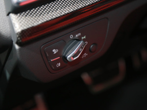 20213.0 TFSI quattro п؅^