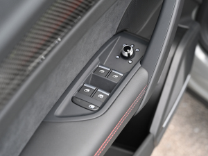 20213.0 TFSI quattro {܇(ch)ƅ^(q)	