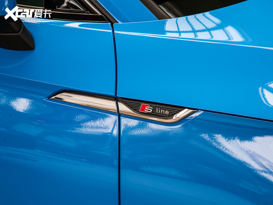 2021WA5 Coupe Coupe 45 TFSI quattro xӸ