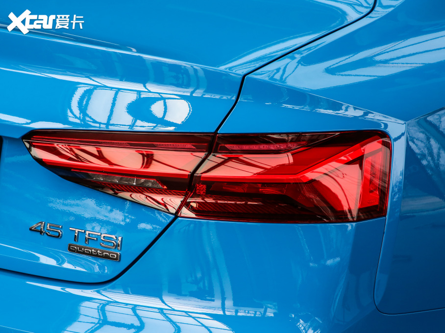 2021WA5 Coupe Coupe 45 TFSI quattro xӸ