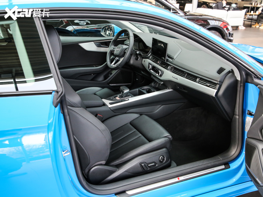 2021��W��A5 Coupe Coupe 45 TFSI quattro ���x�Ӹ���