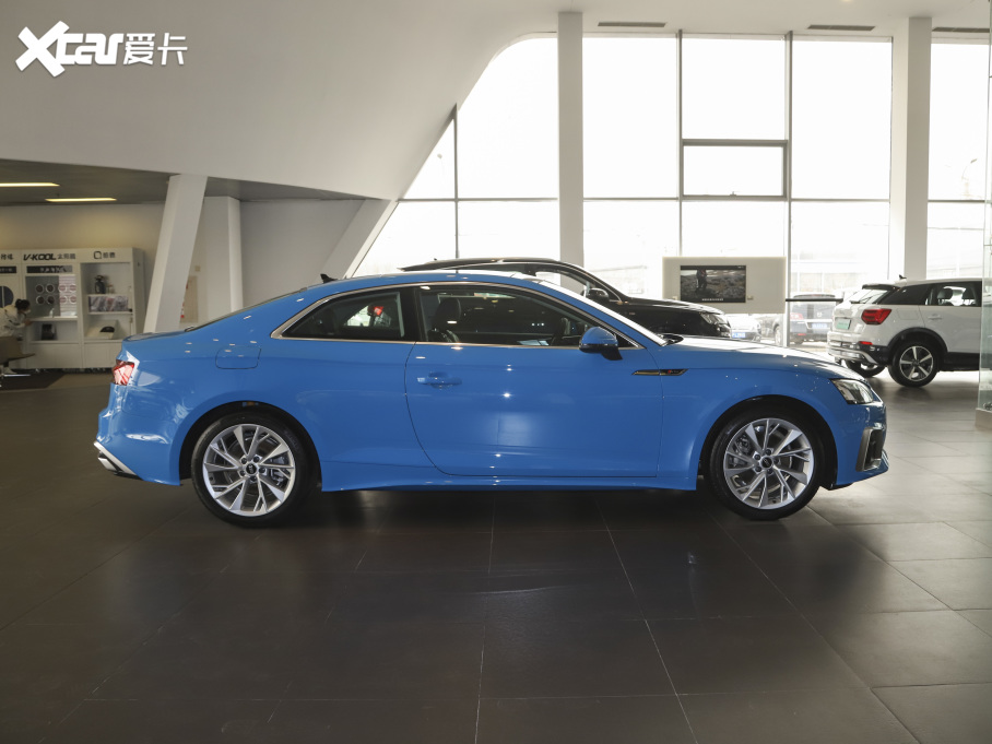2021WA5 Coupe Coupe 40 TFSI rЄӸ