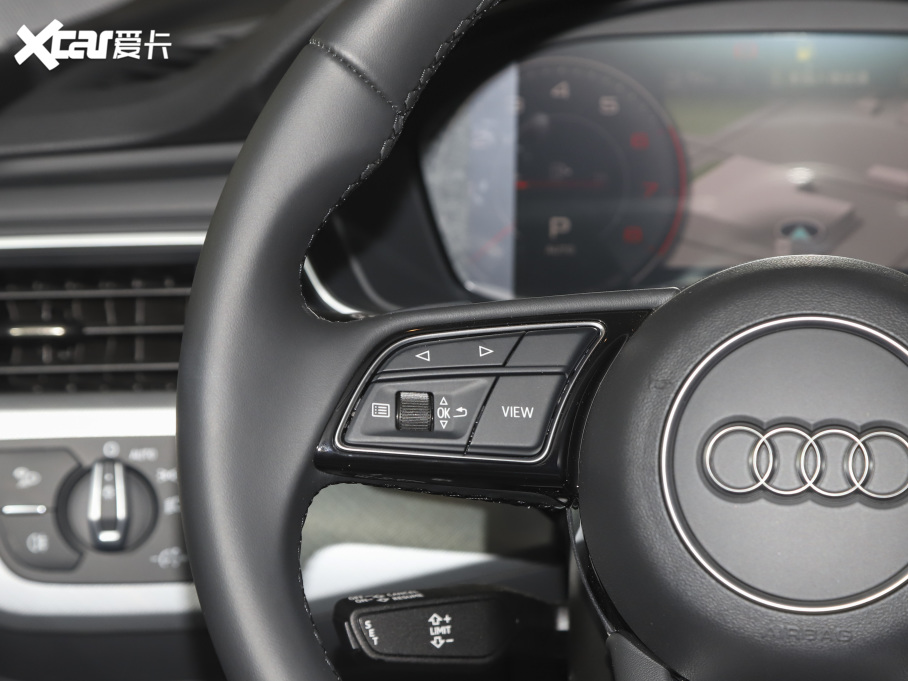 2021WA5 Coupe Coupe 40 TFSI rЄӸ