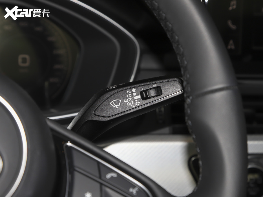 2021WA5 Coupe Coupe 40 TFSI rЄӸ