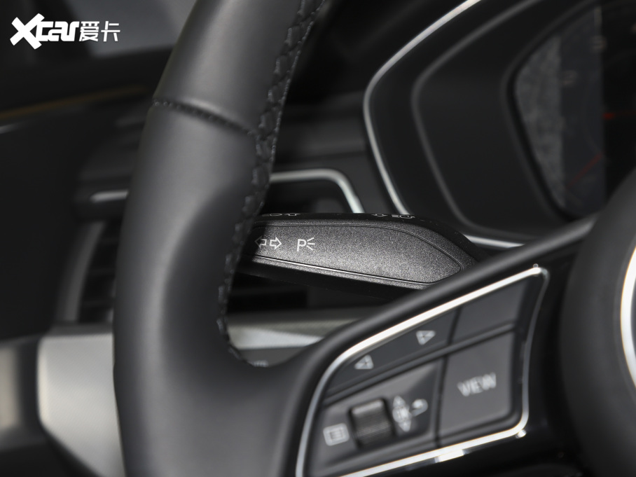 2021WA5 Coupe Coupe 40 TFSI rЄӸ