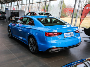 2021Coupe 45 TFSI quattro xӸ 45