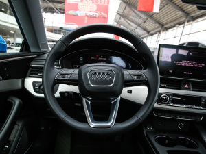 2021Coupe 45 TFSI quattro x(dng) P