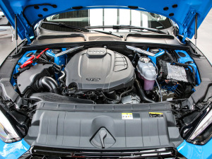 2021Coupe 45 TFSI quattro x(dng) l(f)(dng)C(j)