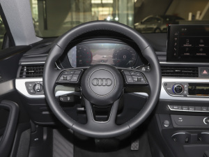 2021Coupe 40 TFSI rЄӸ P