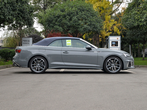 2021��Cabriolet 45 TFSI quattro ���x�Ӹ��� ���w���^