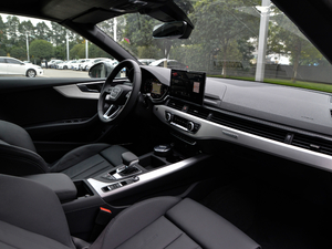 2021��Cabriolet 45 TFSI quattro ���x�Ӹ��� �п؅^