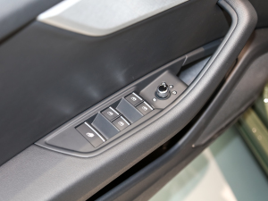 2021��Cabriolet 40 TFSI �r�ЄӸ��� ���{܇�����ƅ^(q��)	