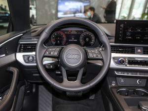 2021��Cabriolet 40 TFSI �r�ЄӸ��� ����P