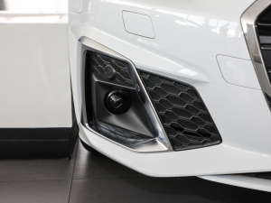 2021��Cabriolet 45 TFSI quattro ���x�Ӹ��� �������^