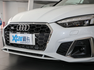 2021��Cabriolet 45 TFSI quattro ���x�Ӹ��� �������^