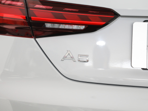 2021��Cabriolet 45 TFSI quattro ���x�Ӹ��� �������^