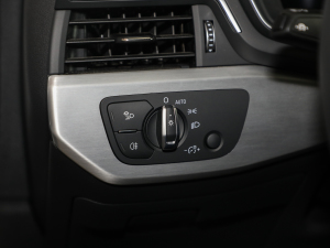 2021��Cabriolet 45 TFSI quattro ���x�Ӹ��� �п؅^