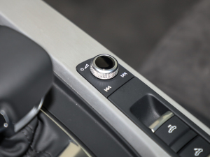 2021��Cabriolet 45 TFSI quattro ���x�Ӹ��� �п؅^