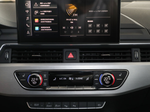 2021��Cabriolet 45 TFSI quattro ���x�Ӹ��� ���{���L��