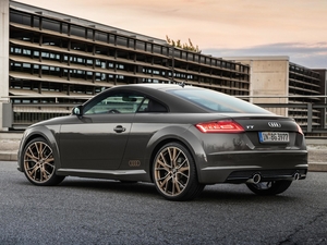 2021款 TT Coupe bronze selection 整体外观