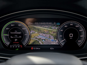 2021款55 TFSI e quattro S line 美国版 中控区