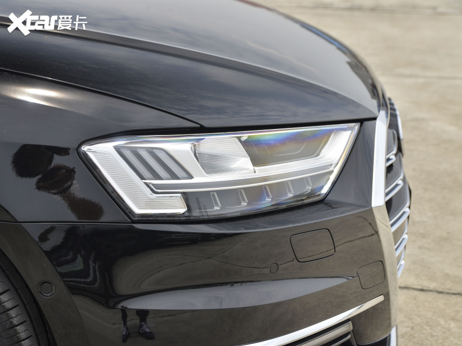 2021?yun)WA8Դ 60 TFSIe quattro