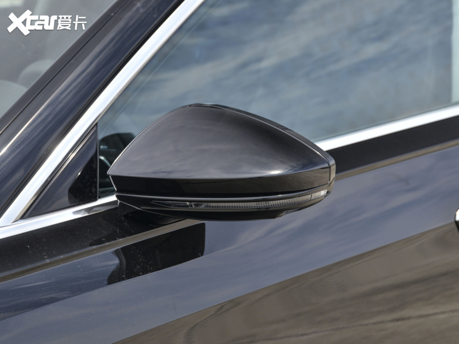 2021WA8Դ 60 TFSIe quattro