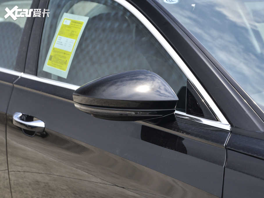 2021WA8Դ 60 TFSIe quattro