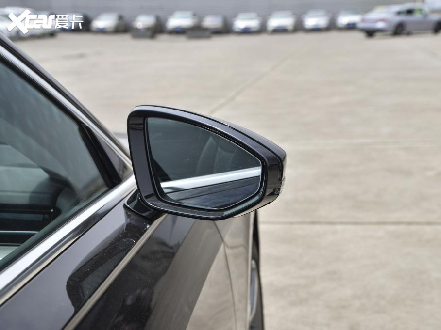 2021WA8Դ 60 TFSIe quattro