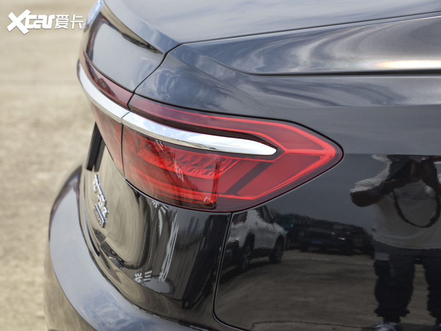 2021WA8Դ 60 TFSIe quattro