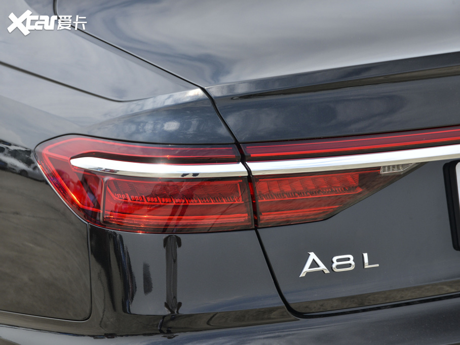 2021WA8Դ 60 TFSIe quattro