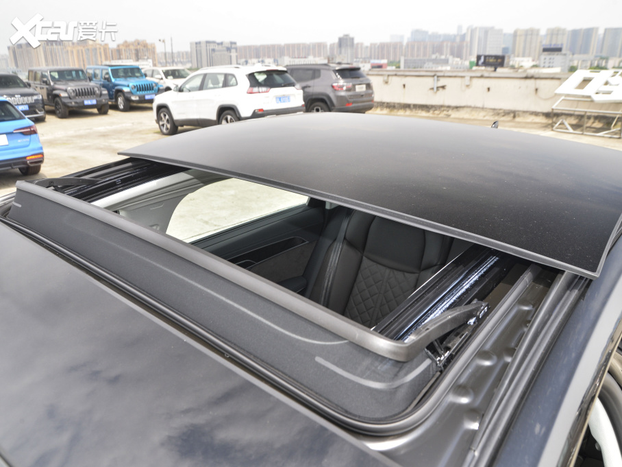 2021WA8Դ 60 TFSIe quattro