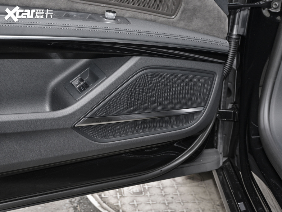 2021WA8Դ 60 TFSIe quattro