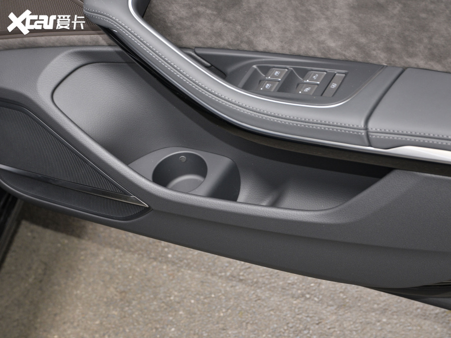 2021WA8Դ 60 TFSIe quattro