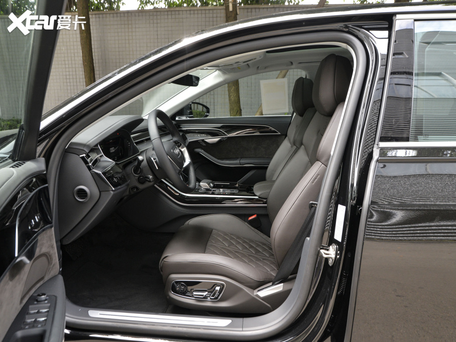 2021?yun)WA8Դ 60 TFSIe quattro