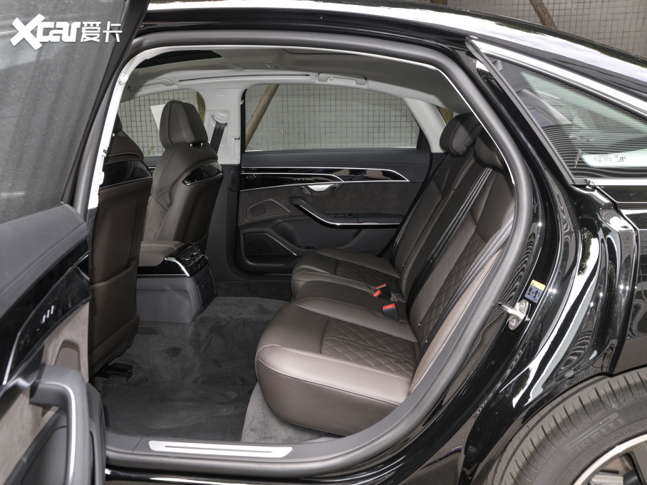 2021?yun)WA8Դ 60 TFSIe quattro