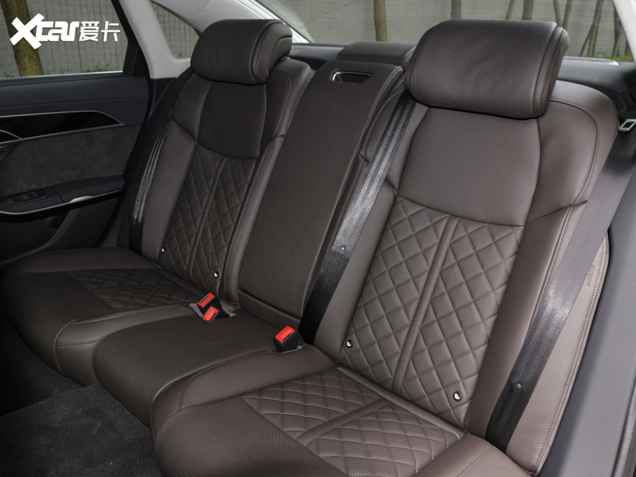 2021WA8Դ 60 TFSIe quattro