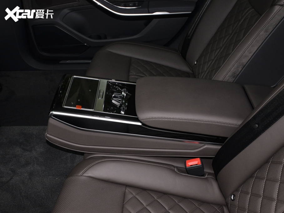 2021?yun)WA8Դ 60 TFSIe quattro