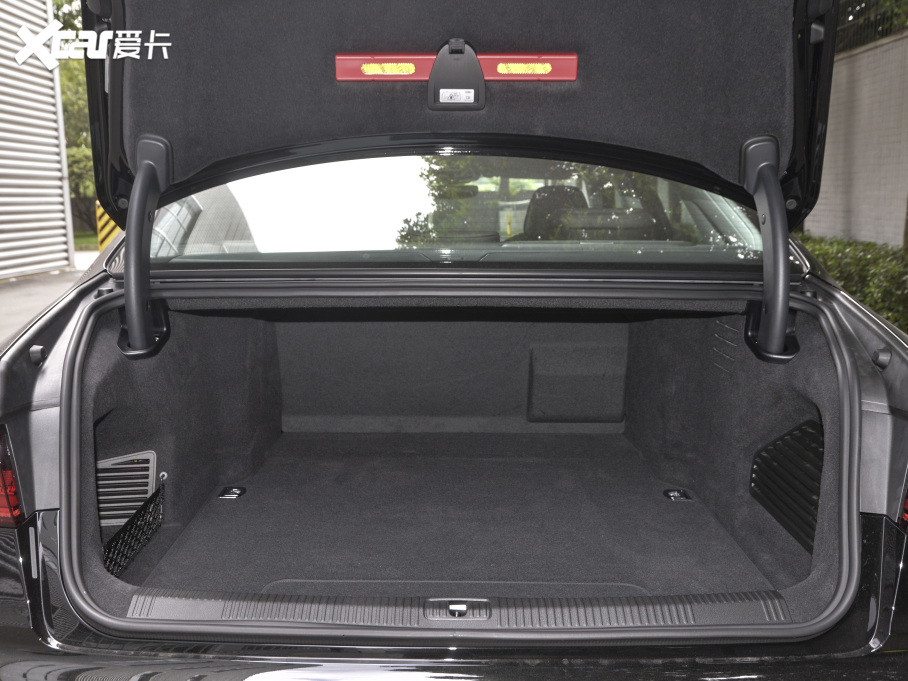 2021WA8Դ 60 TFSIe quattro