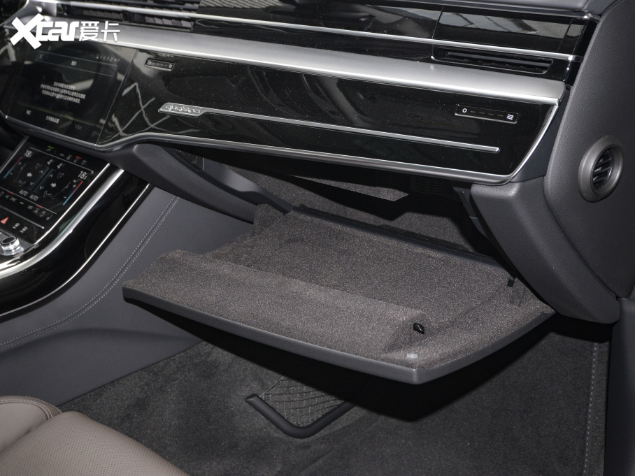 2021?yun)WA8Դ 60 TFSIe quattro