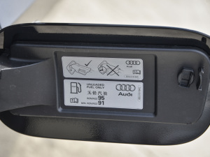 202160 TFSIe quattro ^