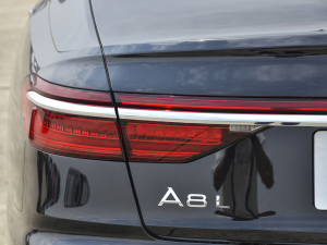 202160 TFSIe quattro ^