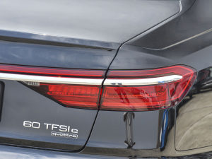 202160 TFSIe quattro ^